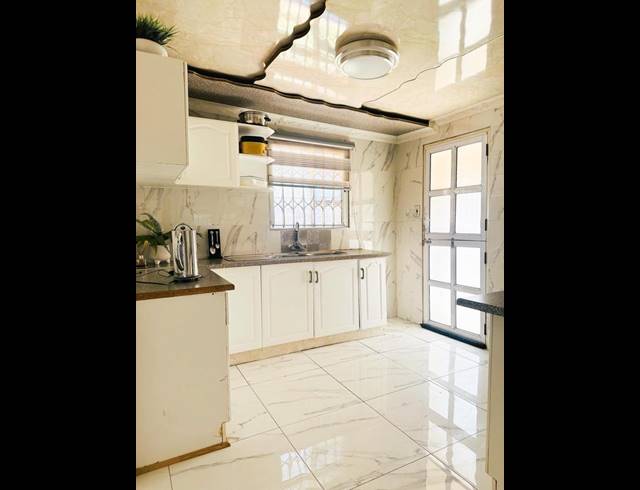 2 BEDROOM HOUSE FOR SALE IN SEBOKENG UNIT 3